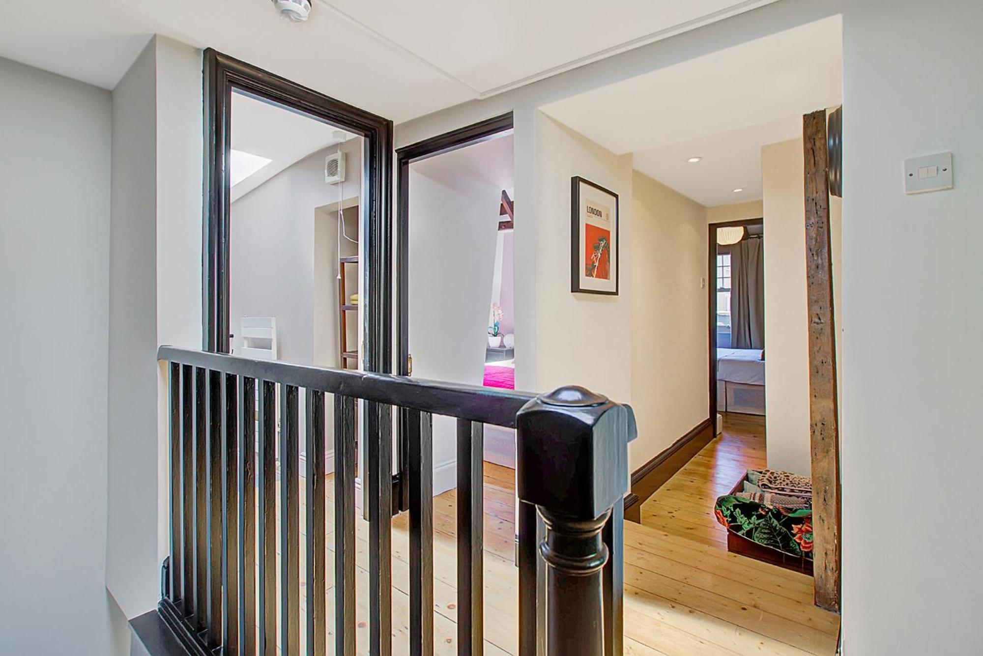 Old Street Iconic Warehouse Style 4 Bedroom 2 Bath House Prime Location Appartamento *